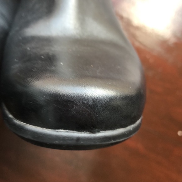 Clarks Black Leather Ankle Boot  Zip  Size 6.5 M  EUC Side Buckle Med Heel - Picture 14 of 16